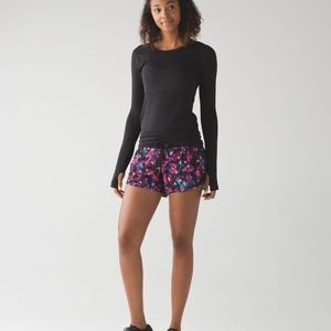 Lululemon Hotty Hot Shorts, Size 8, 4 inch inseam